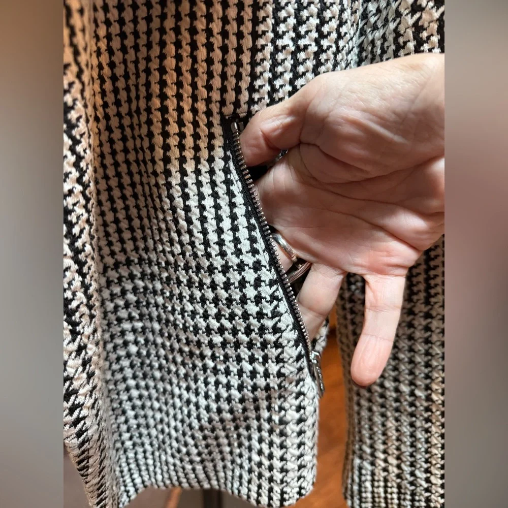 Calvin Klein Open Front Black & White Houndstooth Jacket. Size Small. EUC - Picture 10 of 11
